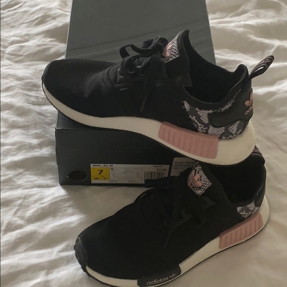 adidas nmd pink spirit